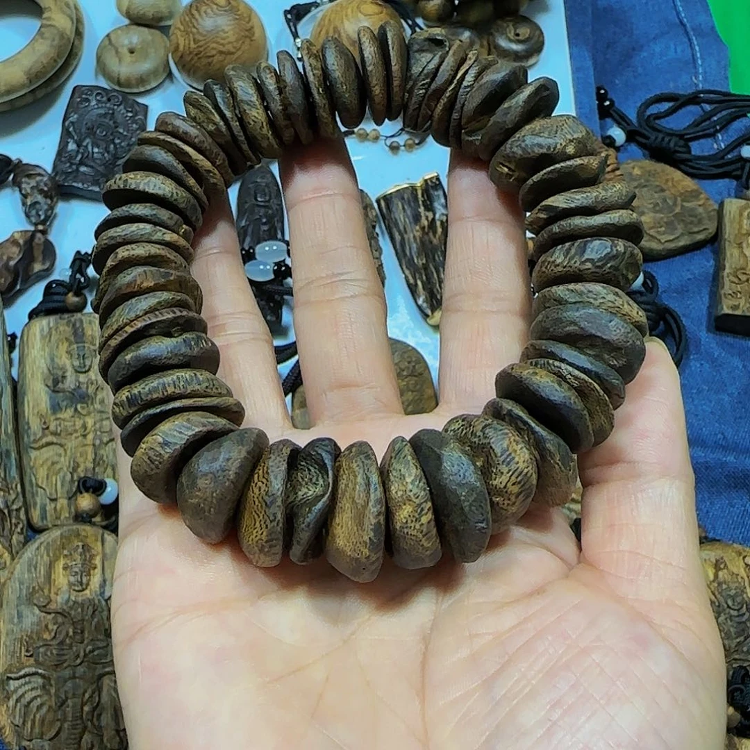 手串沉香用****9白奇乌身树丁瘤疤沉水56.9克多样性发一