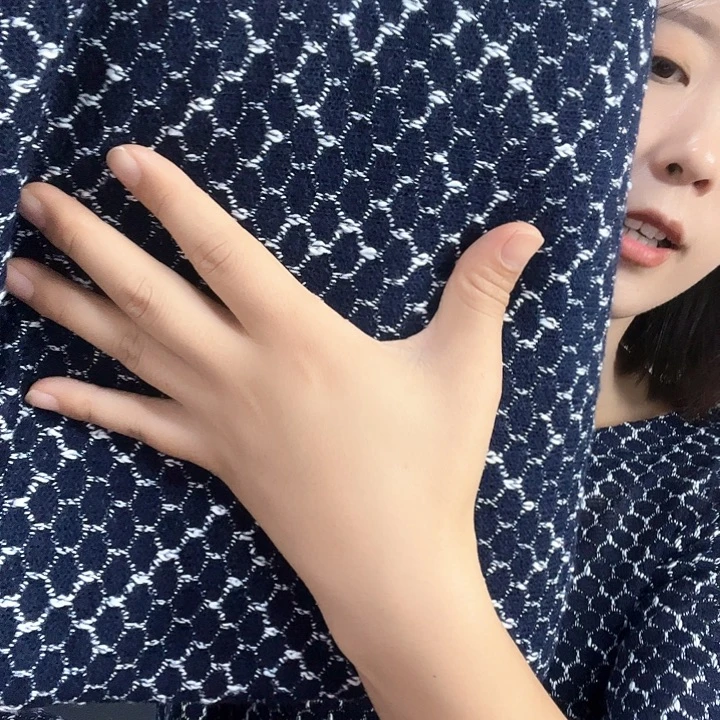 蓝色格子针织两米