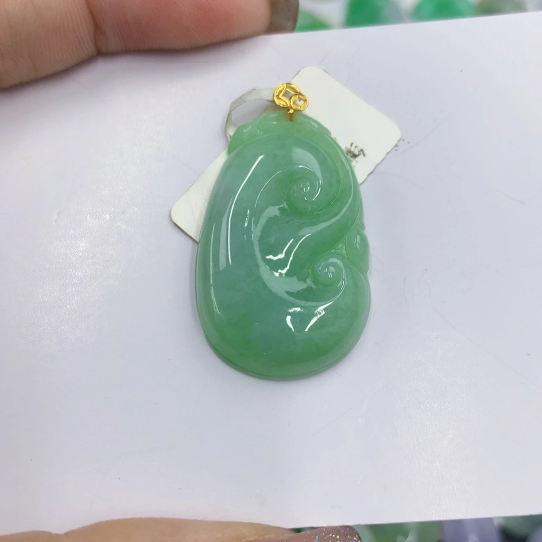 颈饰18K金镶嵌翡翠翡翠