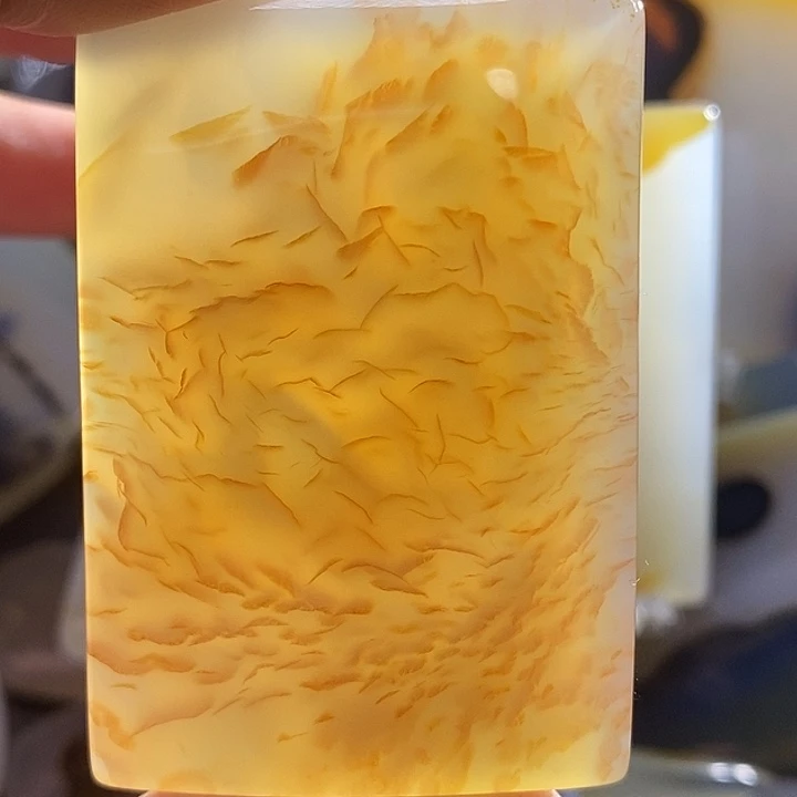 未镶嵌颈饰玛瑙/玉髓三*