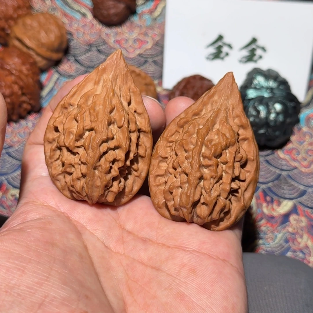 把件文玩核桃1469红缨枪，尺寸40 36 57