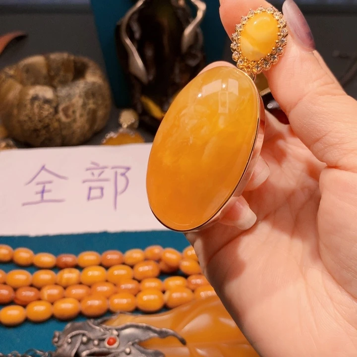 琥珀颈饰未镶嵌波兰设计款琥珀蜜蜡