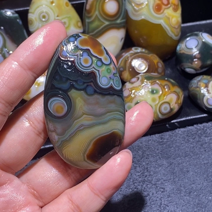 熙***沂玛瑙/玉髓未镶嵌珠宝奇石