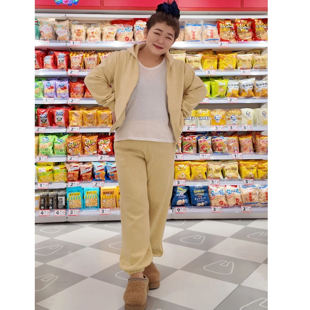 大博姐大码闪钻舒适加绒开衫连帽运动套装