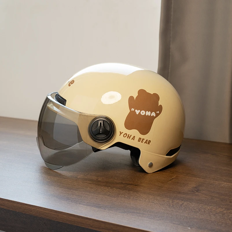 新国标3C认证头盔可爱轻便透气防雾男女夏季骑行安全帽女款半盔