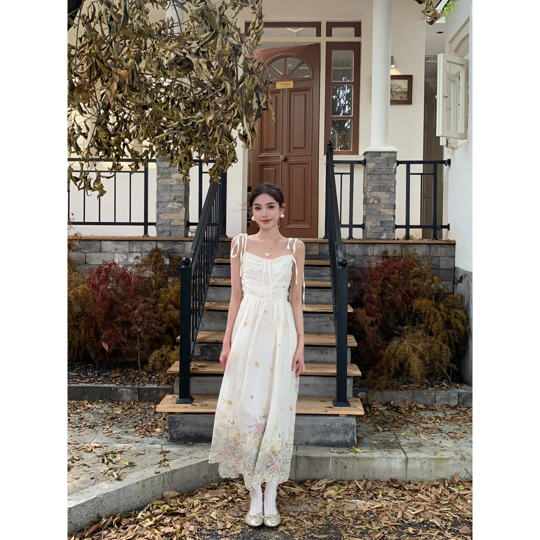 【赵小小&秘境花园】29006 海边度假重工刺绣吊带收腰显瘦连衣裙女