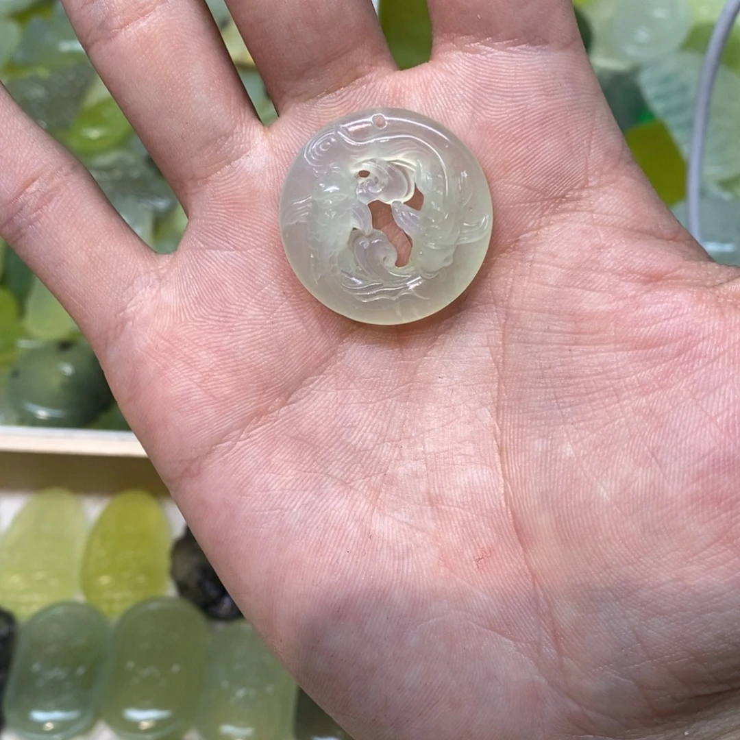 岫玉未镶嵌吊坠(不含链)