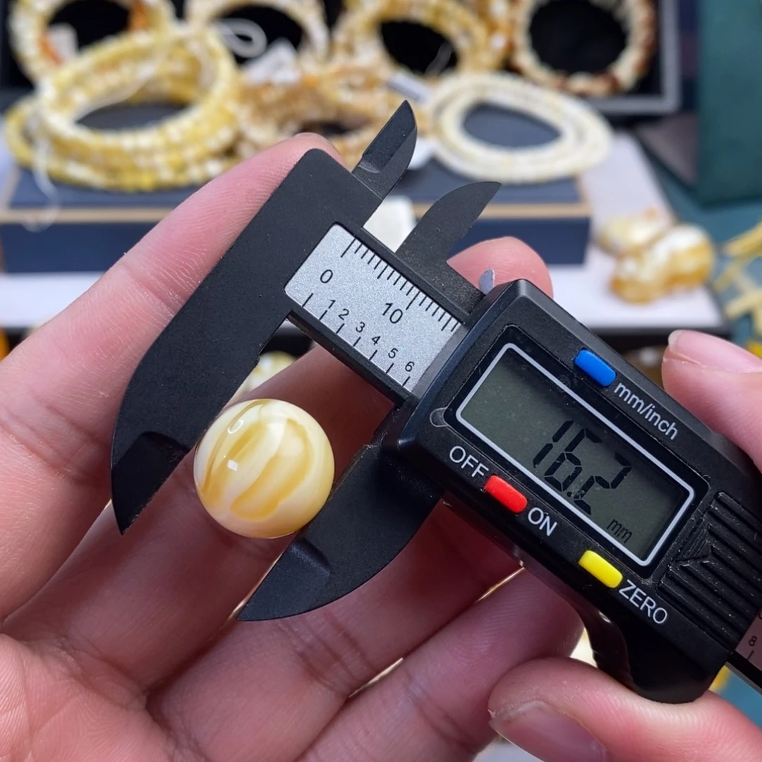 蜜蜡未镶嵌裸石圆珠