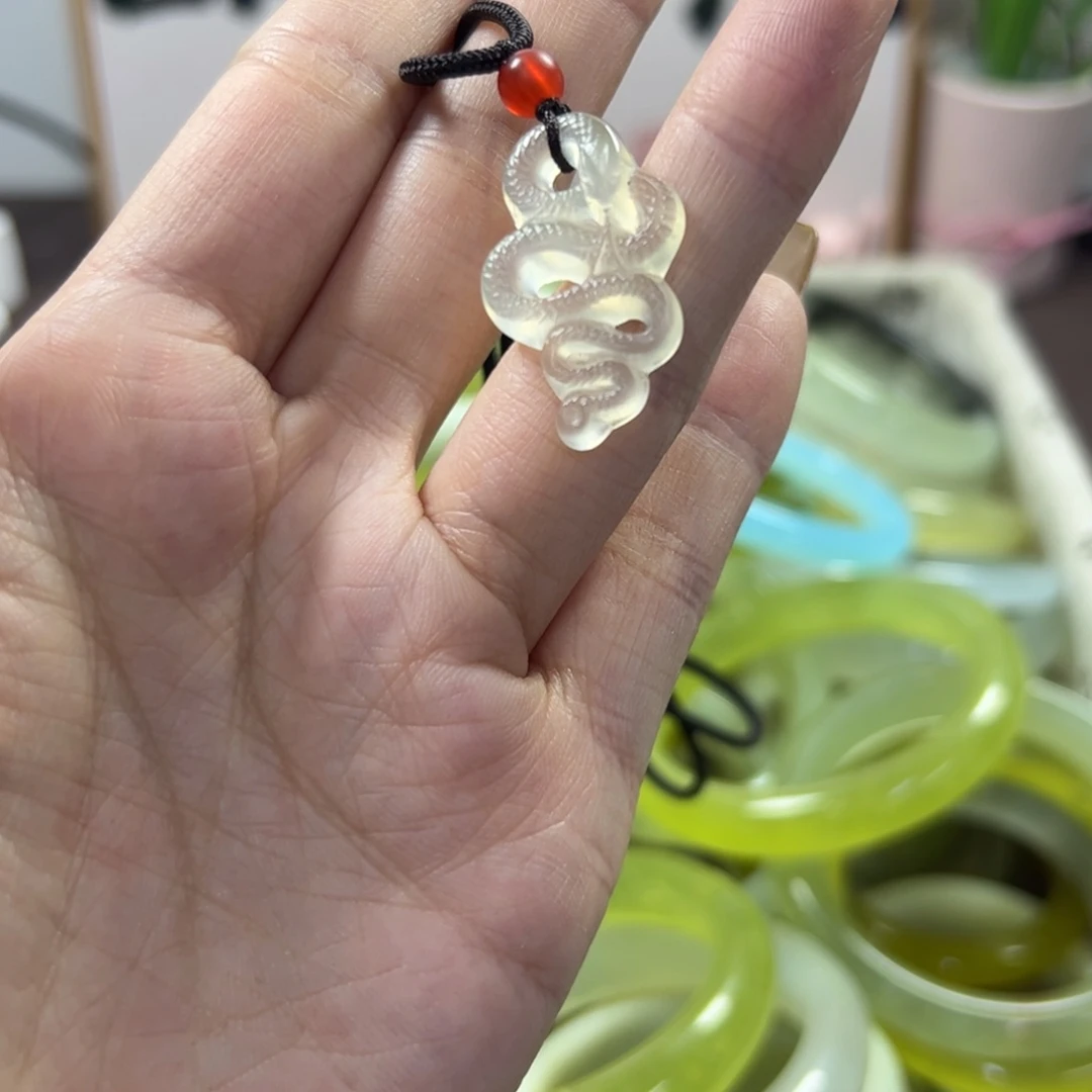 蛇纹石玉手镯未镶嵌488