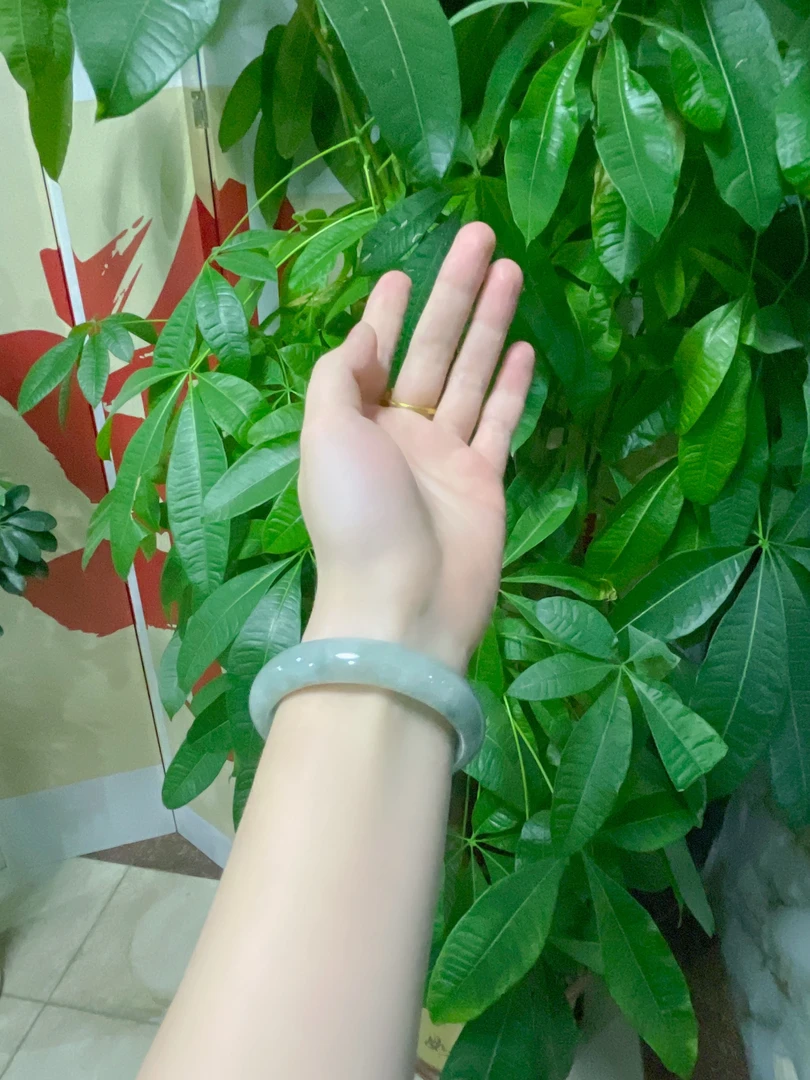 时尚饰品气质经典款手镯5