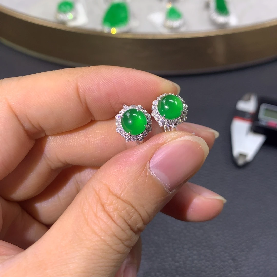 翡翠耳饰18K金镶嵌翡翠