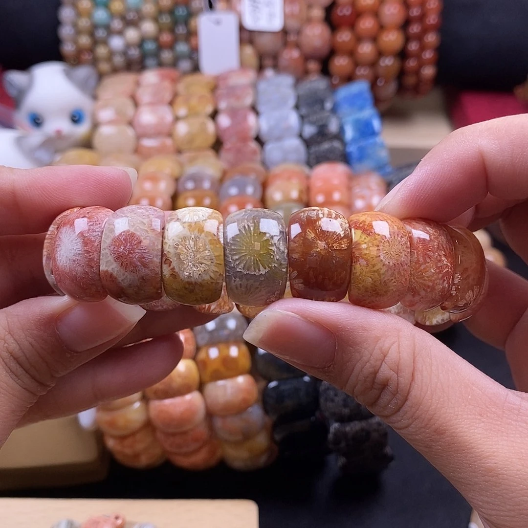 硅化珊瑚（珊瑚玉）手牌未镶嵌皮大花 7