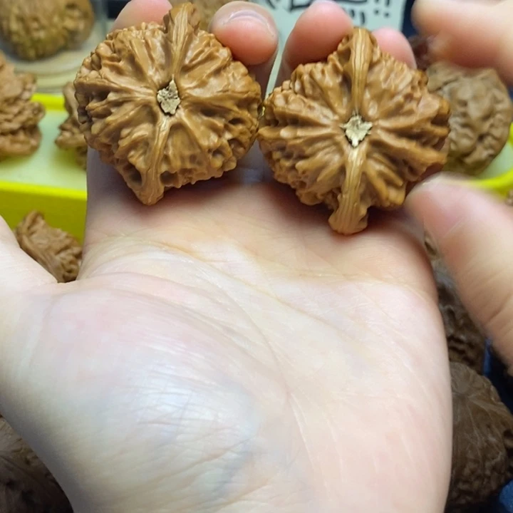 核桃核桃把件文物9