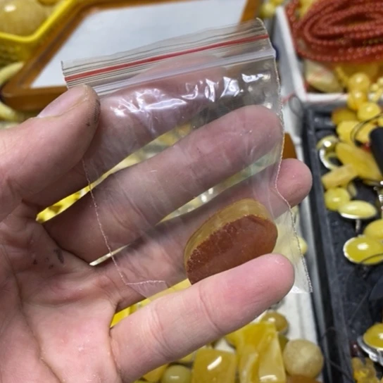 蜜蜡裸石未镶嵌喵***?吊坠