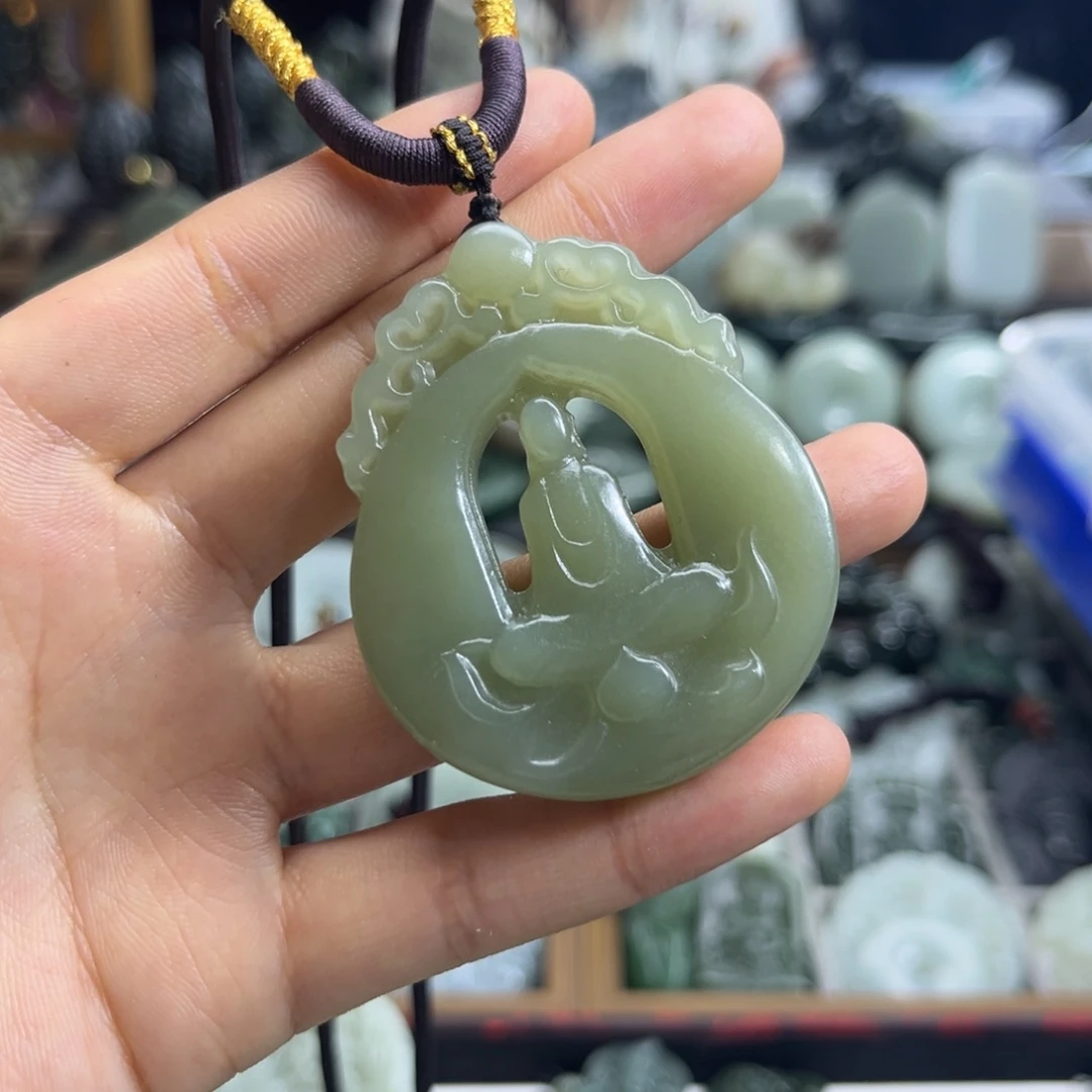 和田玉未镶嵌颈饰