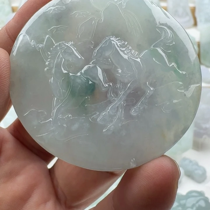 翡翠未镶嵌颈饰天然缅甸A货翡翠