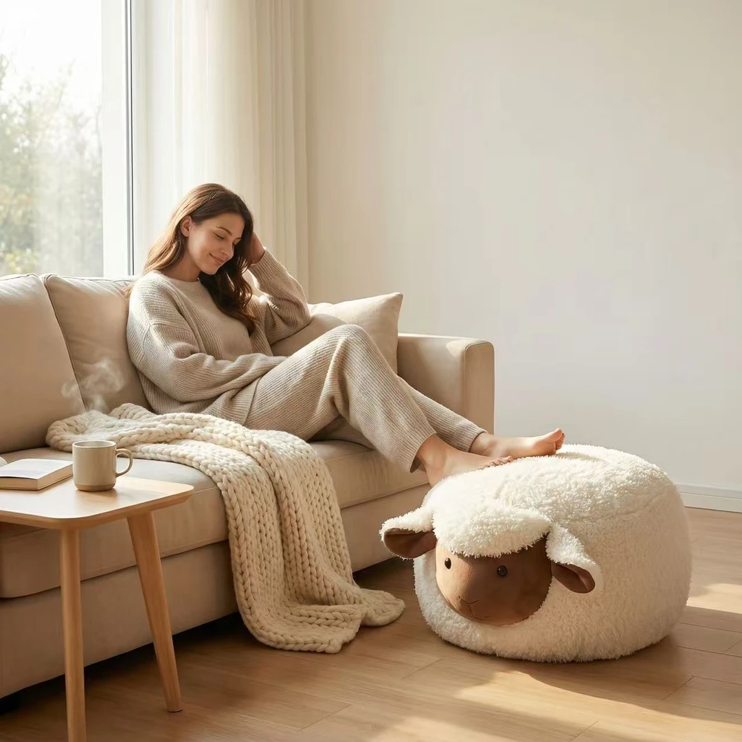 羊墩墩坐墩可爱毛绒抱枕玩偶沙发凳子脚踏增添氛围感可拆洗卡通凳