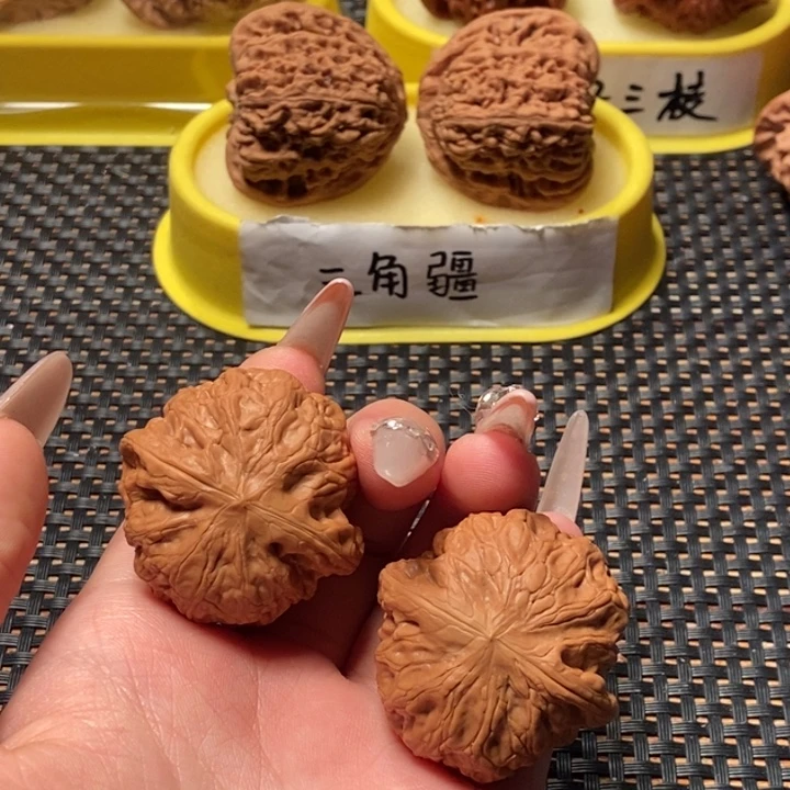 文玩核桃吊坠40铁锤