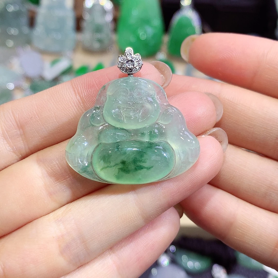 翡翠18K金镶嵌颈饰佛