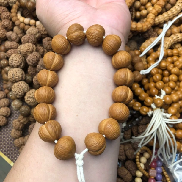 【爱心大屁桃手持】18mm左右全品无瑕盘玩猴头核桃手串爱心屁臀