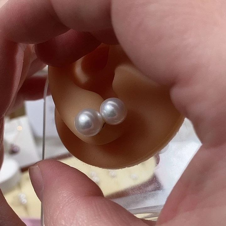 银S925镶嵌淡水珍珠耳饰
