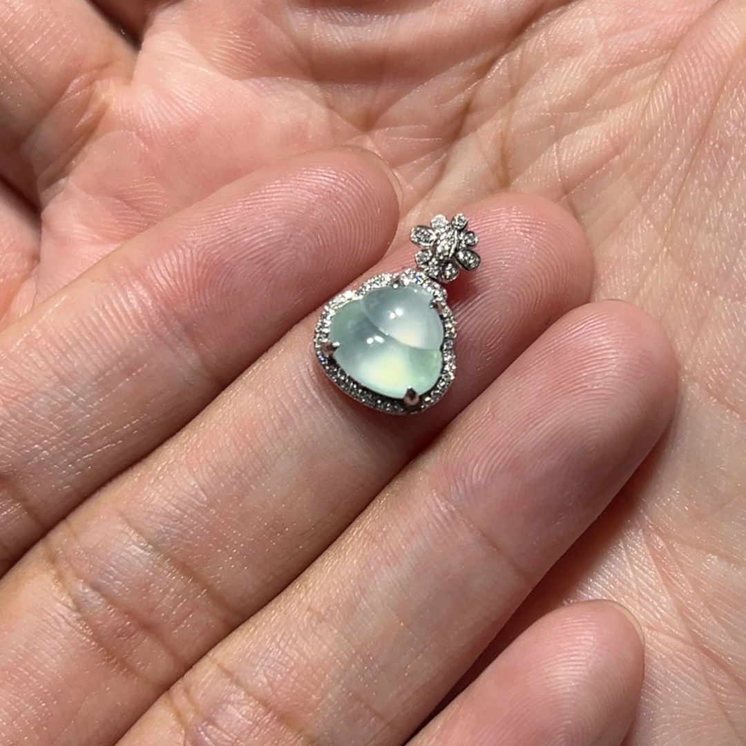 颈饰18K金镶嵌翡翠减290