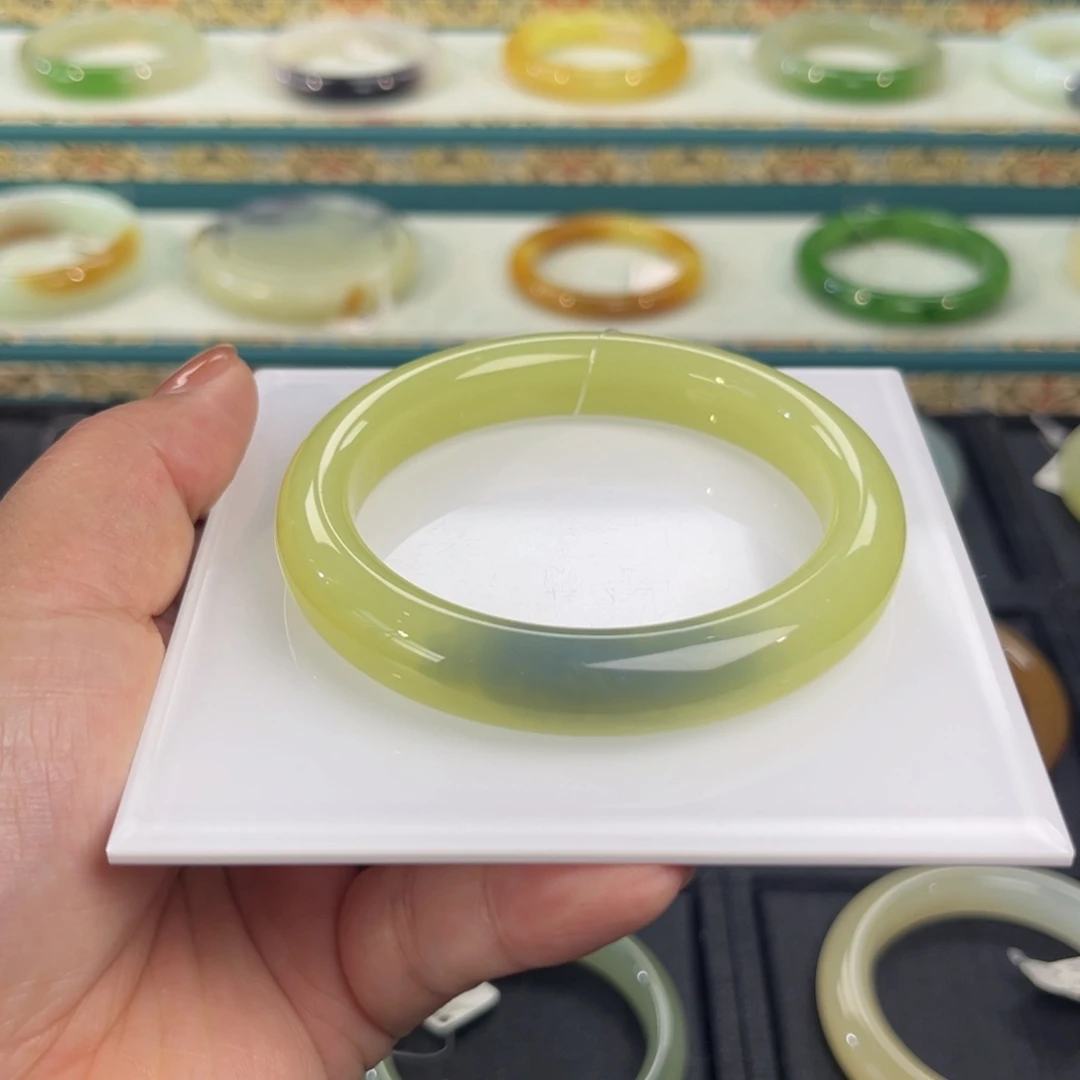 和田玉未镶嵌手镯蓝皮黄口特色手镯59