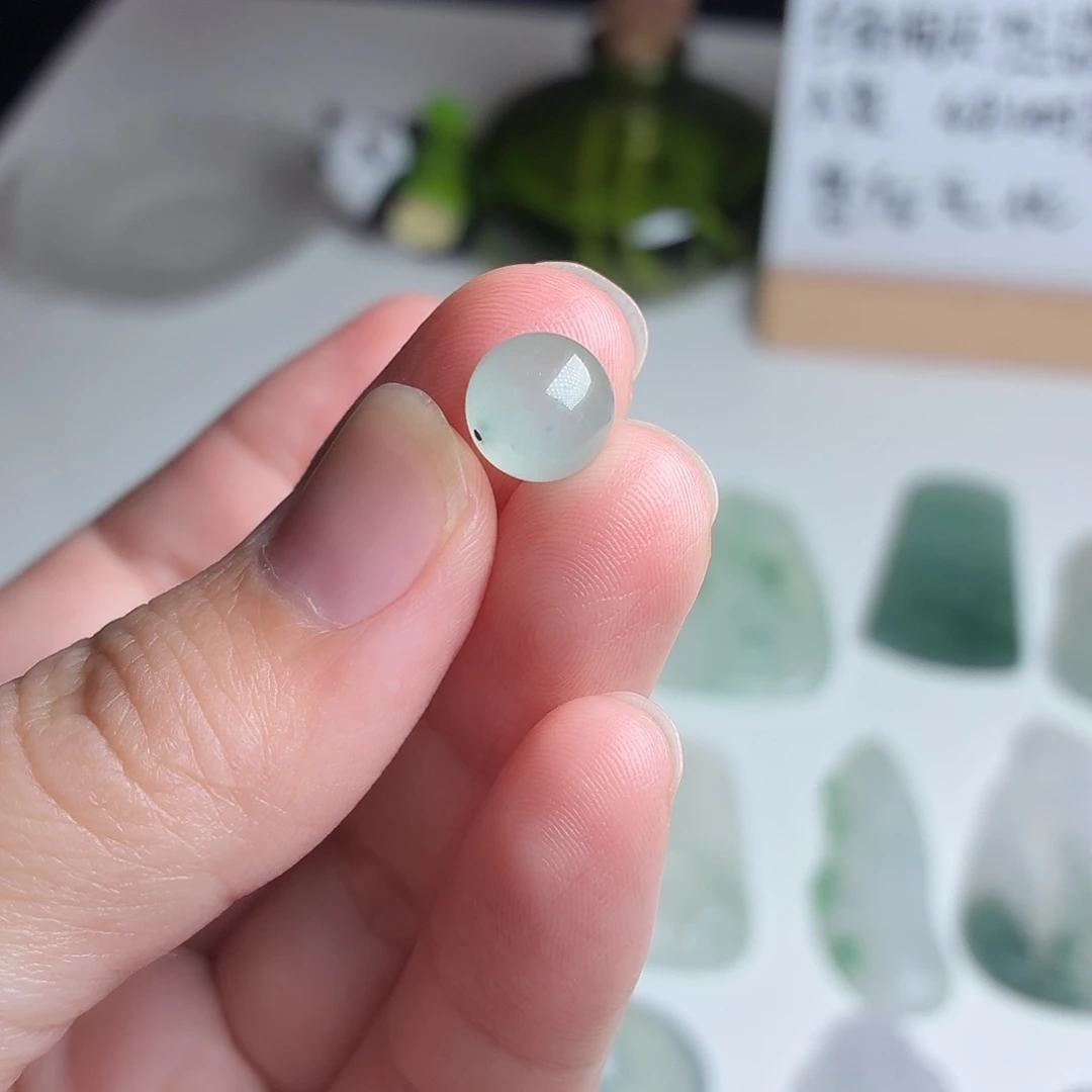 颈饰未镶嵌翡翠缅甸天然翡翠A货