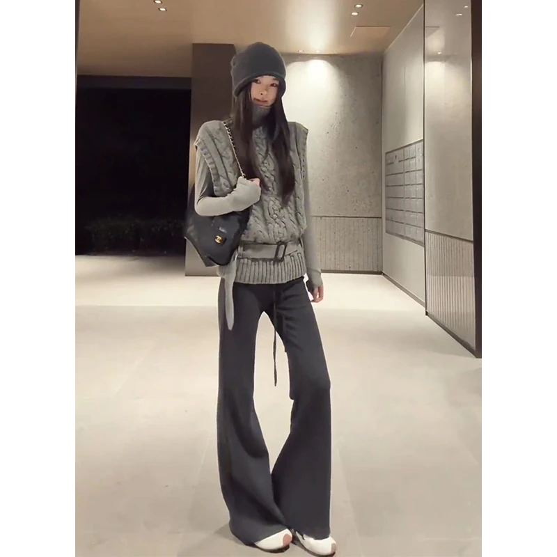 秋季一整套女装2025新款时尚百搭打底上衣高腰毛衣微喇裤三件套装