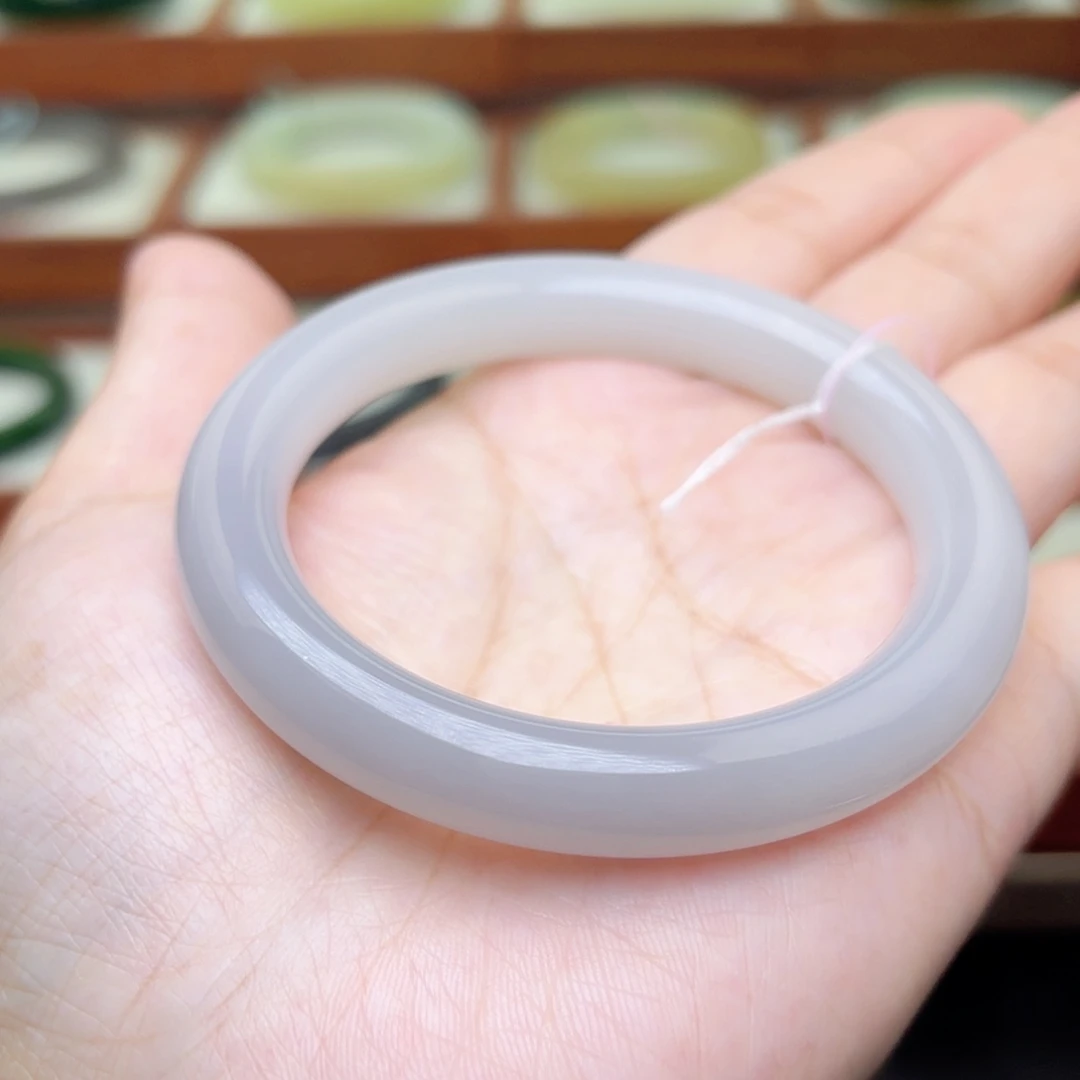 【闪购商品】和田玉手镯未镶嵌