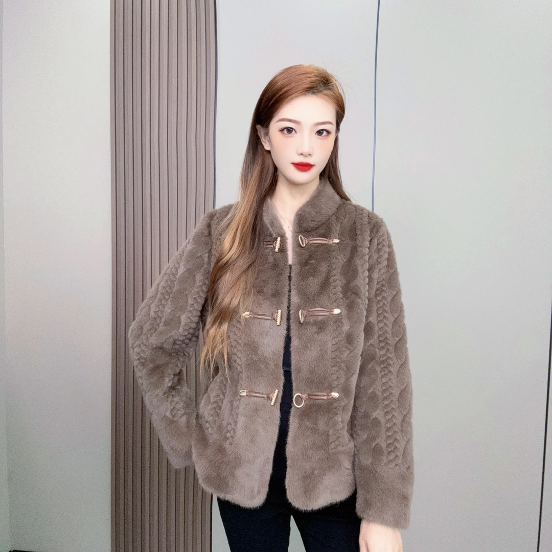 2025新款咖色时尚显瘦高端气质短款立领百搭妈妈装女士外套