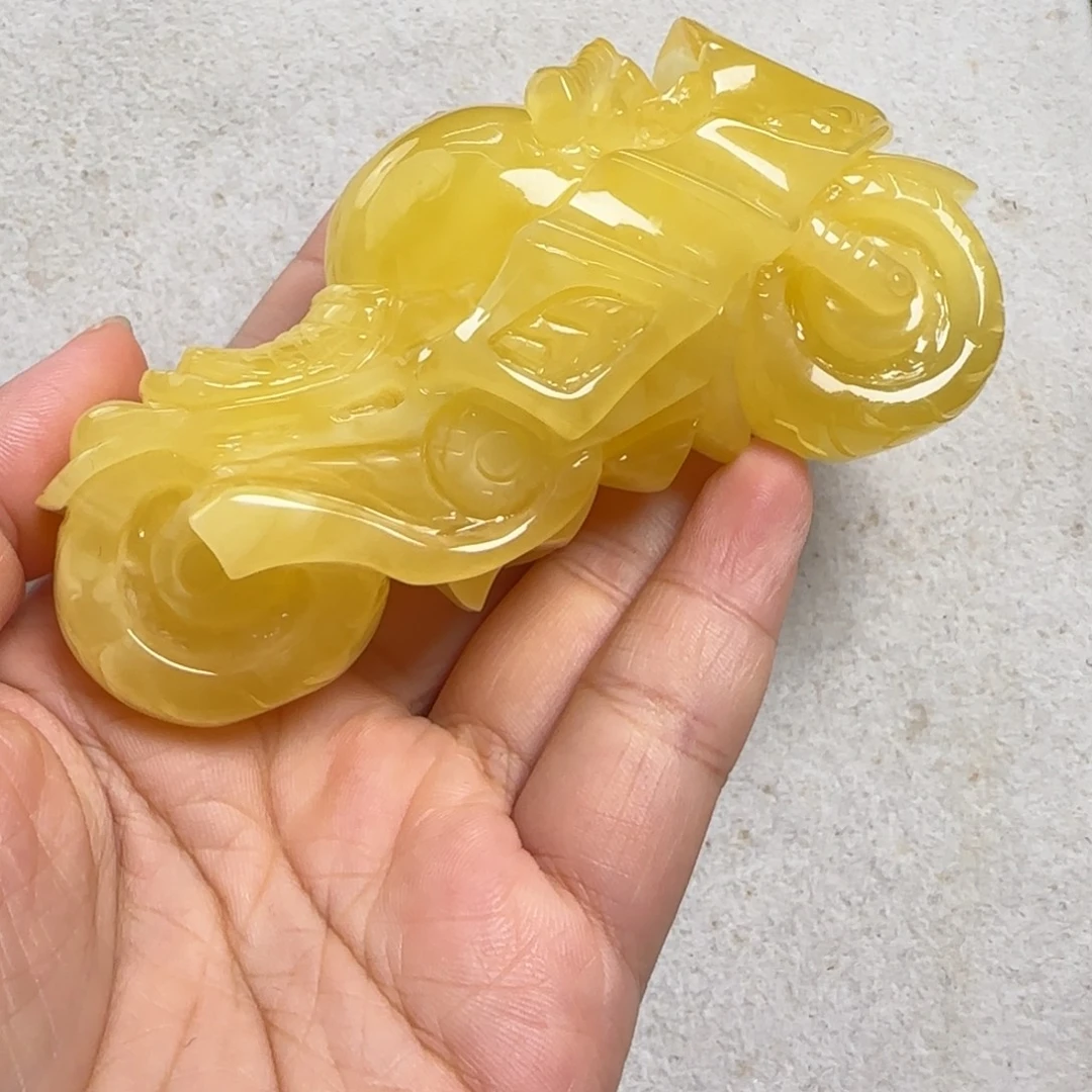 蜜蜡未镶嵌珠宝奇石