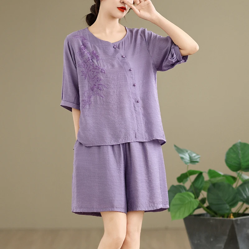 2025夏季新款套装女时尚大码胖MM女装宽松刺绣上衣休闲短裤两件套