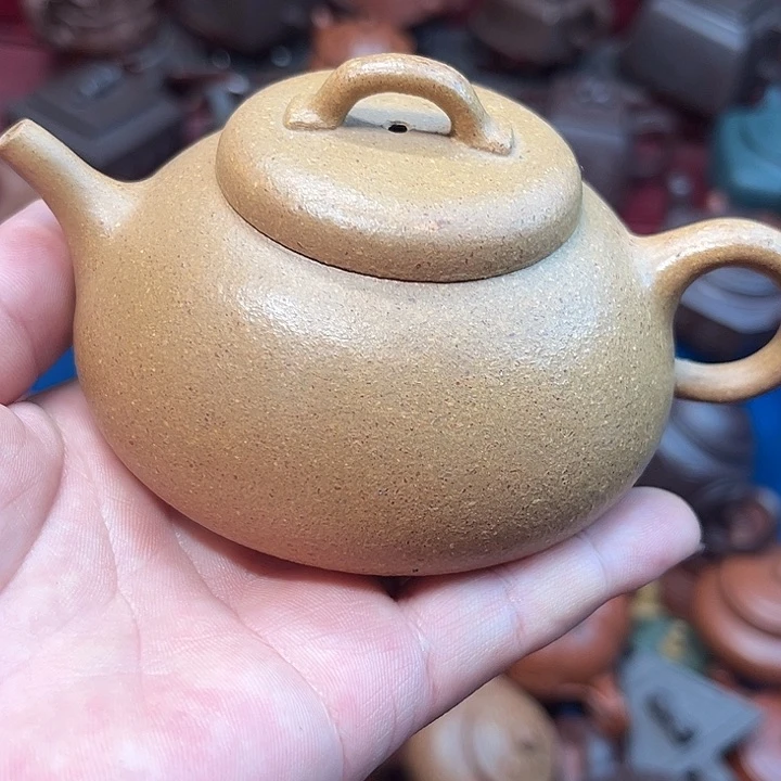 紫砂茶壶瑕疵………………