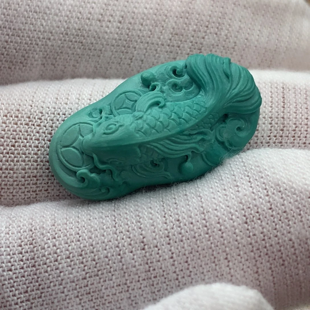 绿松石未镶嵌珠宝奇石