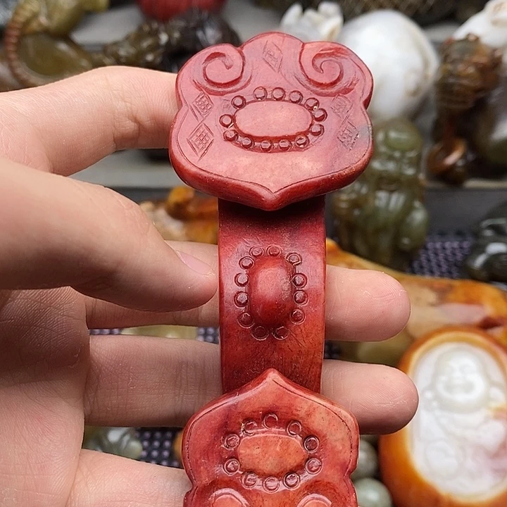 未镶嵌蛇纹石玉颈饰