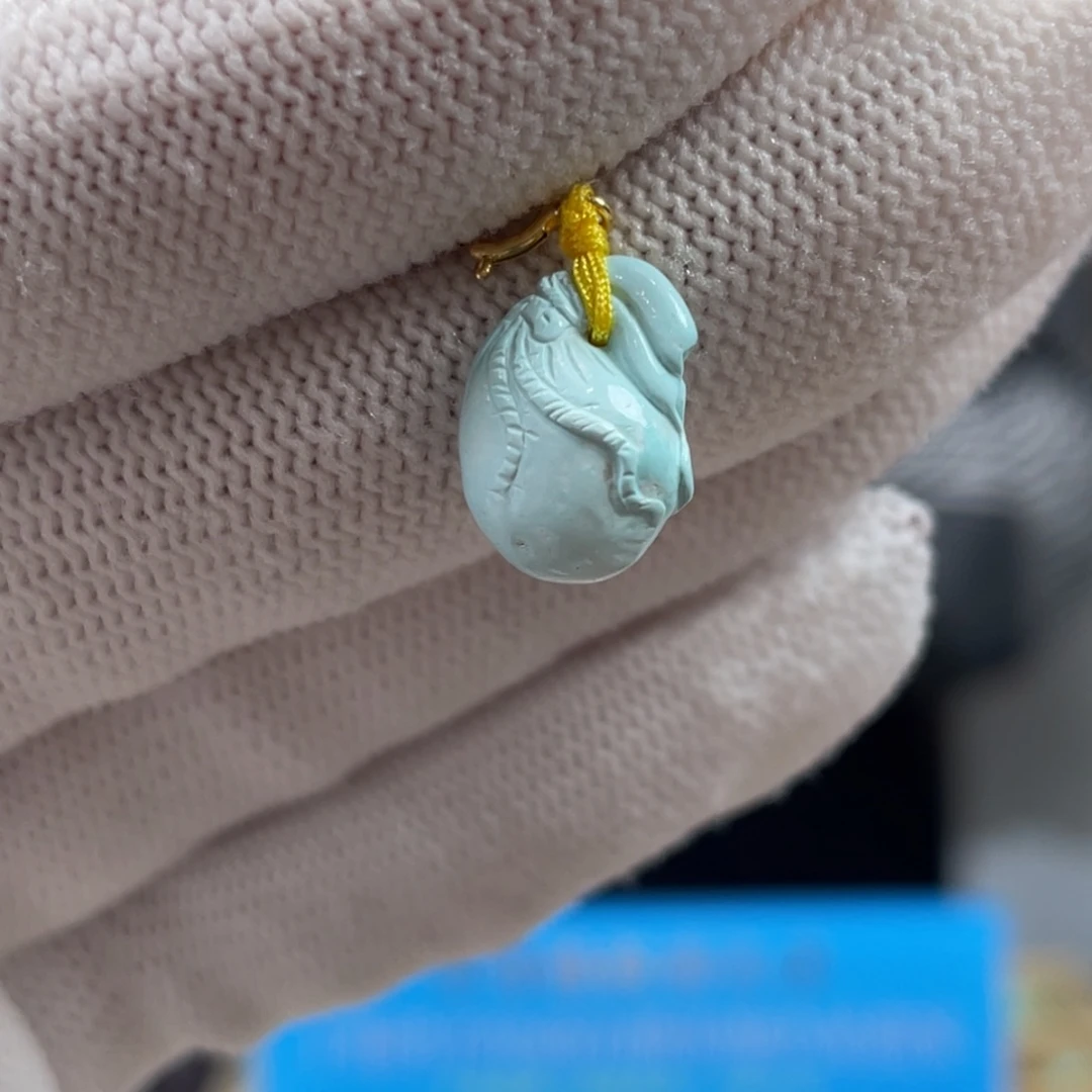 绿松石未镶嵌挂件