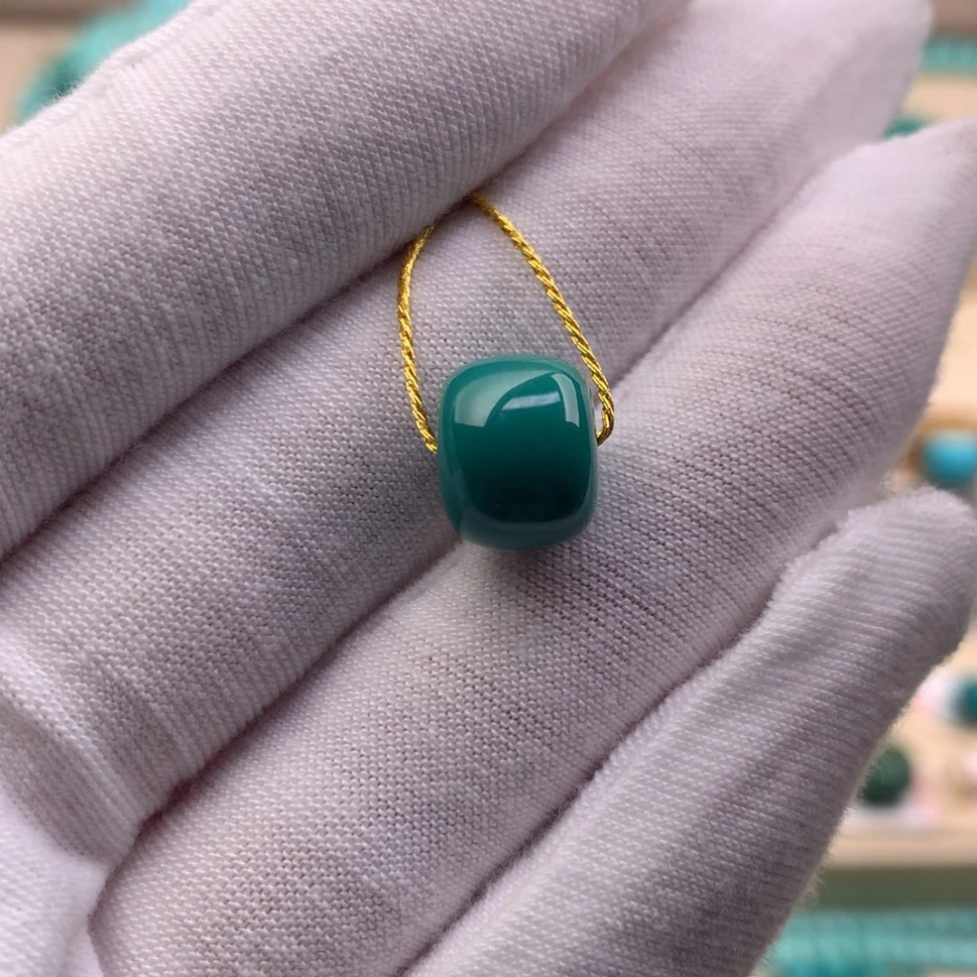 绿松石未镶嵌珠宝奇石10.7*8.6