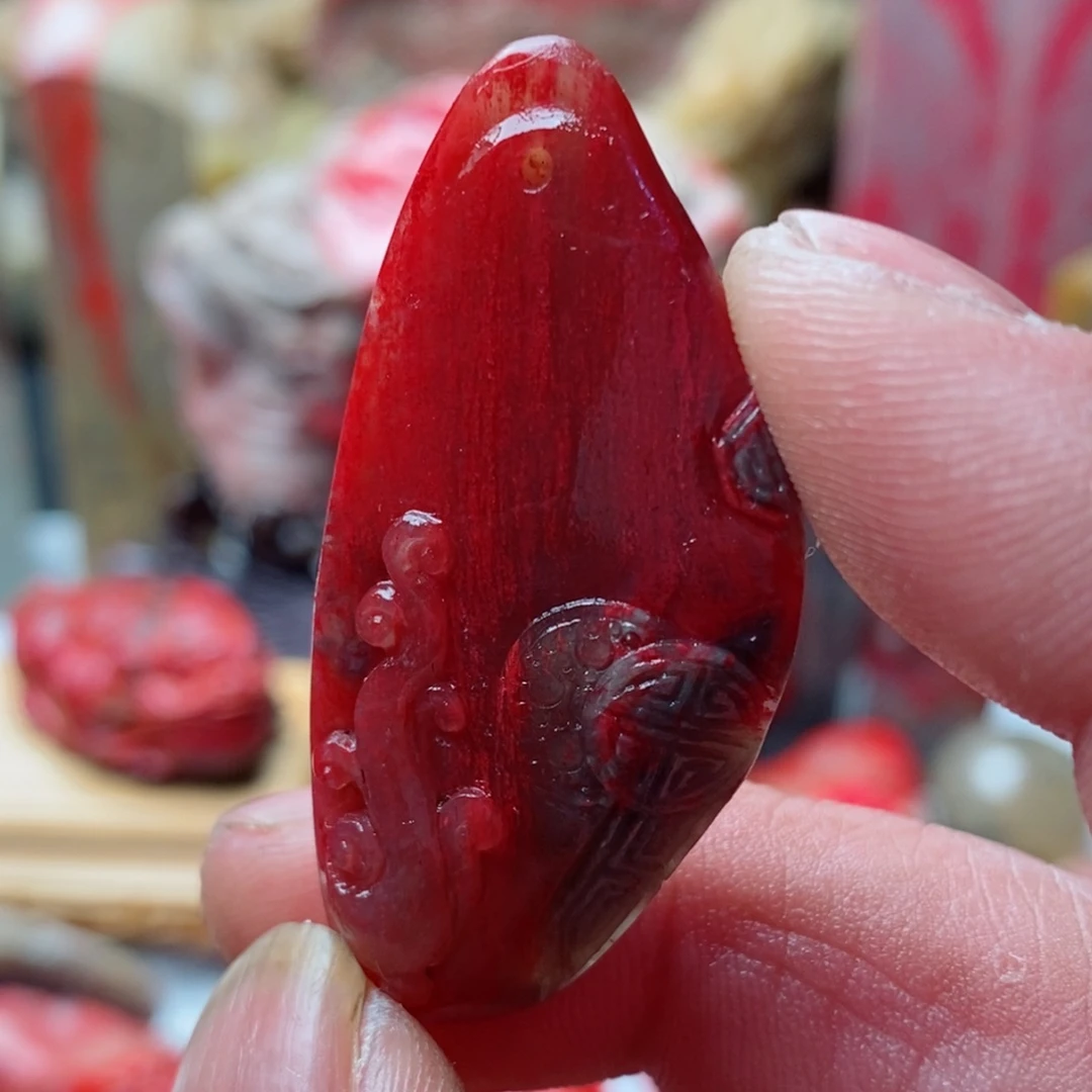 昌化鸡血石昌化鸡血石挂件