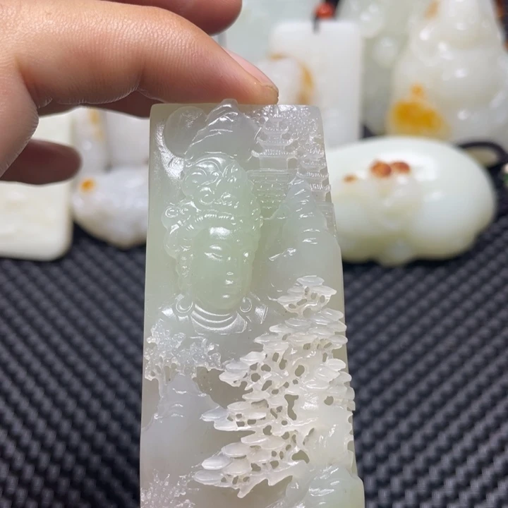颈饰未镶嵌和田玉