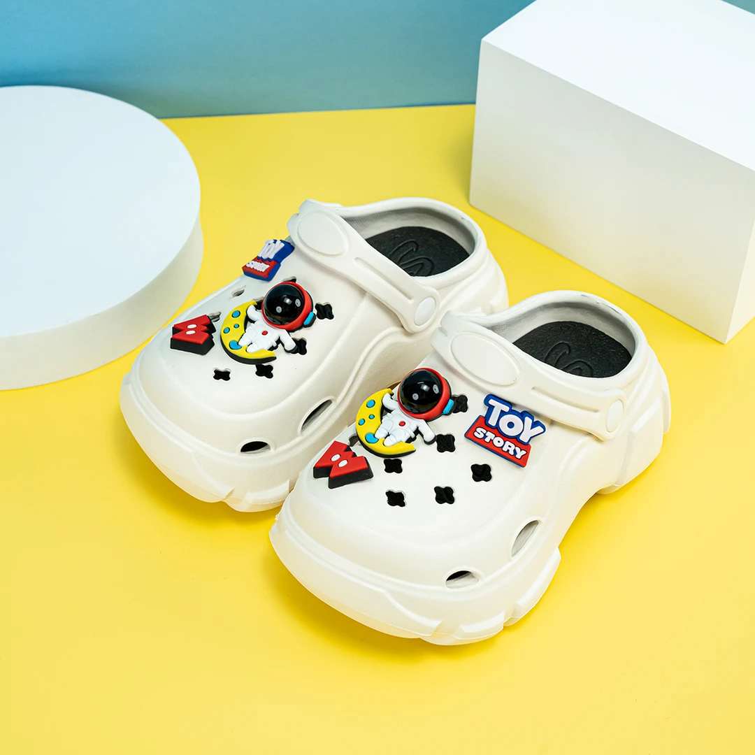 新款卡通宇航员EVA洞洞鞋夏季外穿百搭男女童软底防滑凉拖鞋