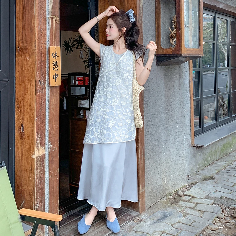 高级小众不撞款套装女2025夏季新款蕾丝罩衫叠穿上衣半身裙三件套