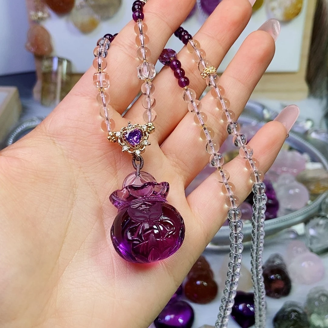 米***米未镶嵌水晶吊坠(赠链)