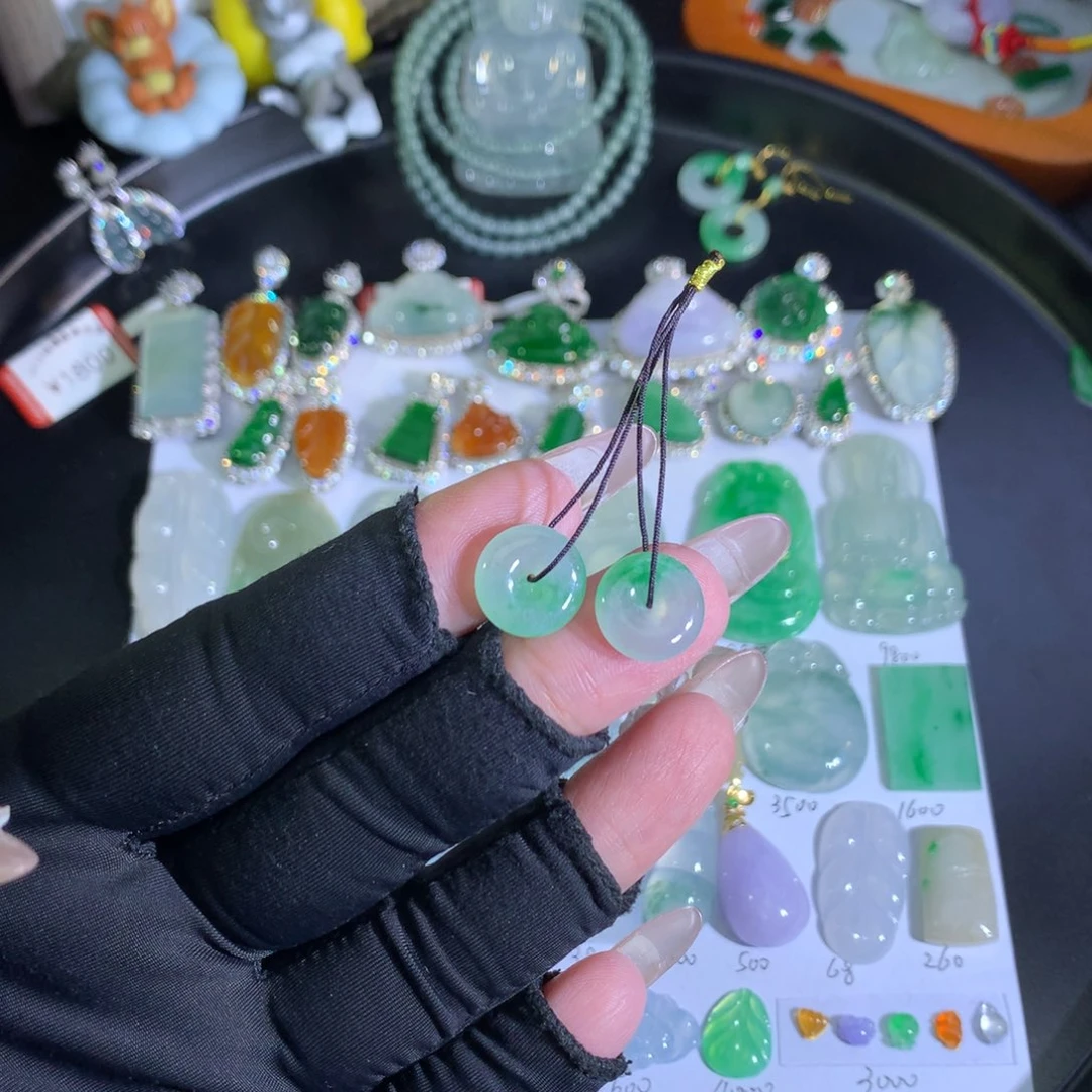 翡翠未镶嵌吊坠(不含链)平安扣