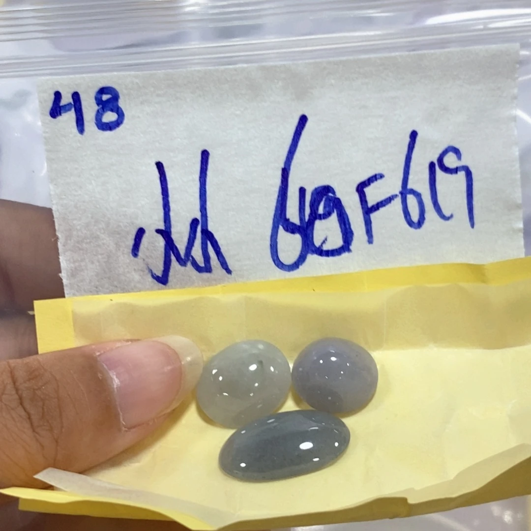 小***小定制翡翠未镶嵌不