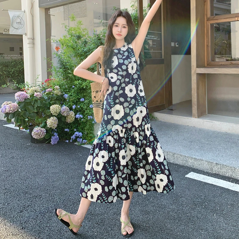 法式温柔风印花无袖连衣裙女2025夏季新款设计感小众时尚减龄长裙