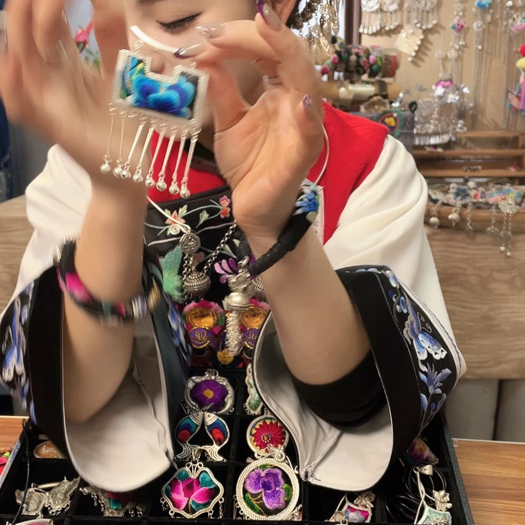 锆石纯铜合金吊坠