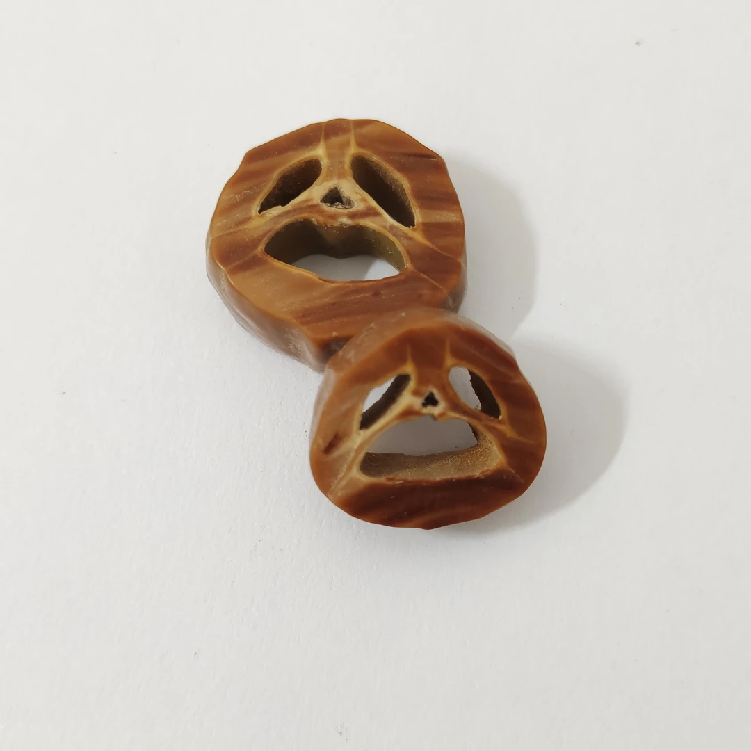 铁核，囧脸，尺寸随机。