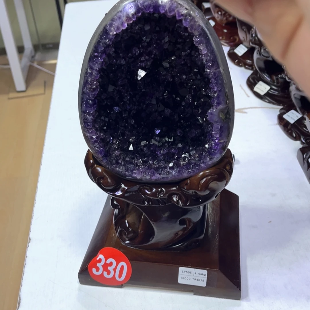 紫晶未镶嵌大型摆件（非配饰）懂