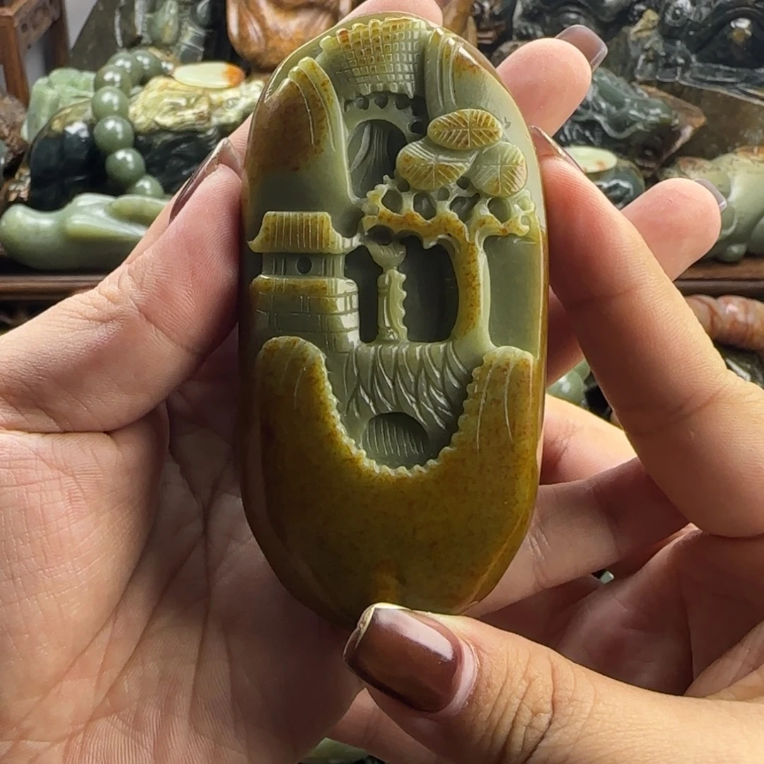 透闪石质玉未镶嵌珠宝奇石
